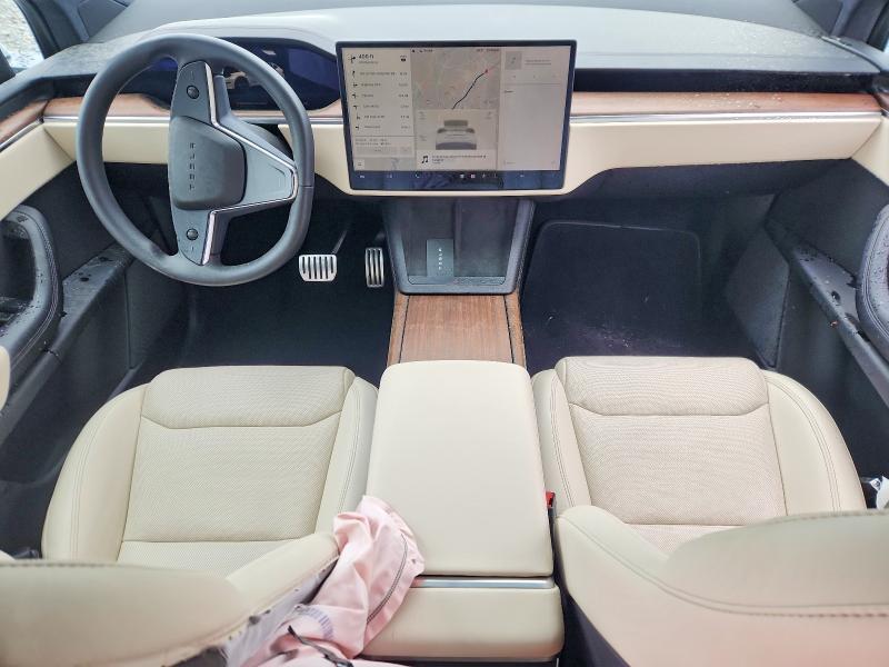 2023 TESLA MODEL X — Фото 8 из 12