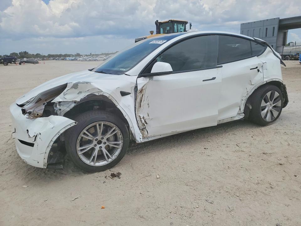 7SAYGDEE0PF629895 2023 TESLA MODEL Y photo no. 1