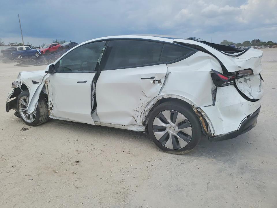 7SAYGDEE0PF629895 2023 TESLA MODEL Y photo no. 2