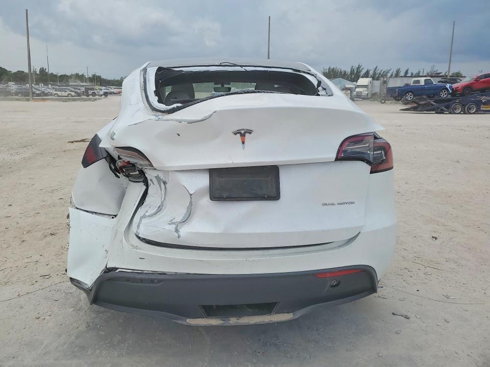 7SAYGDEE0PF629895 2023 TESLA MODEL Y photo no. 6