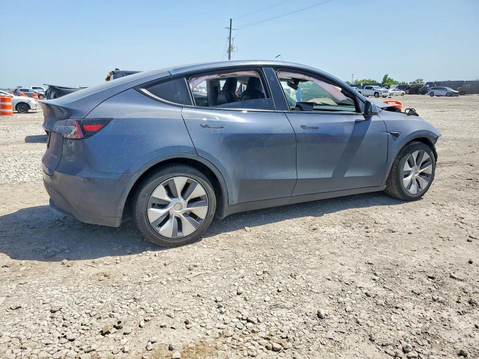 2023 TESLA MODEL Y — Фото 3 из 12