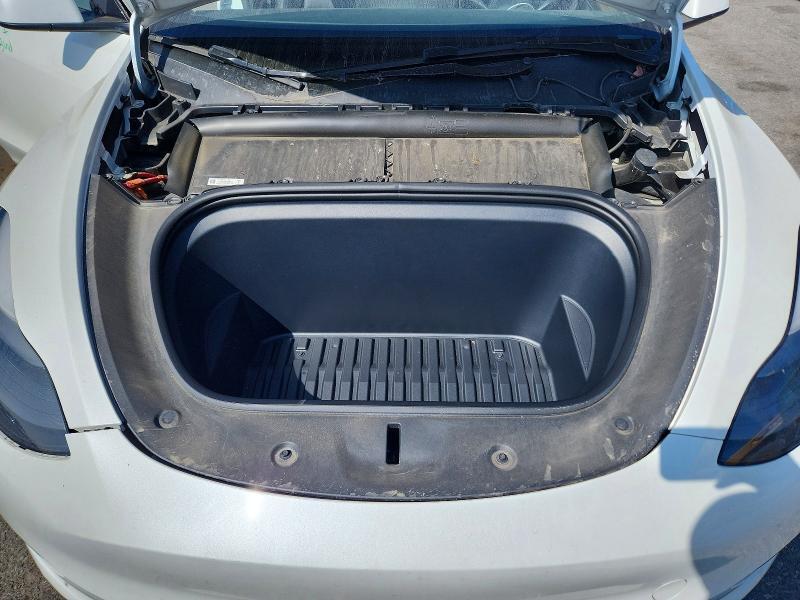 2023 TESLA MODEL Y — Фото 11 из 12