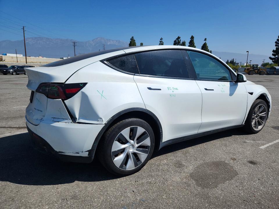 2023 TESLA MODEL Y — Фото 3 из 12
