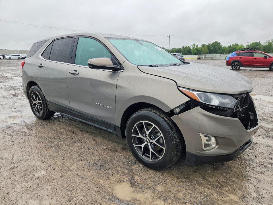 3GNAXSEV9JS623537 2018 CHEVROLET EQUINOX photo no. 4
