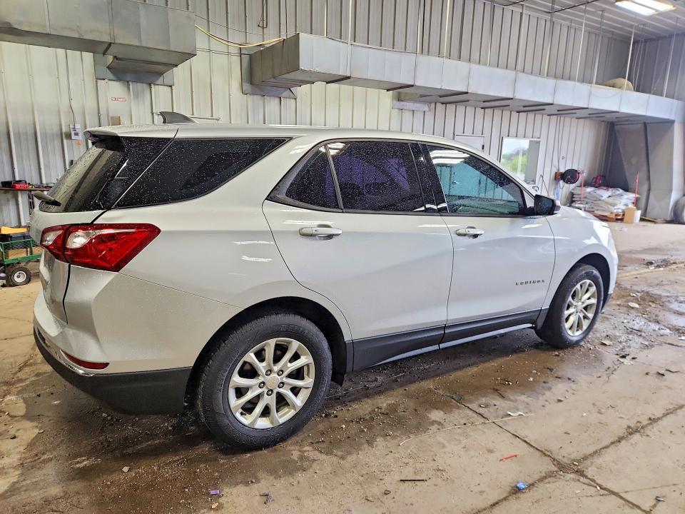 2018 CHEVROLET EQUINOX LS — Фото 3 из 13