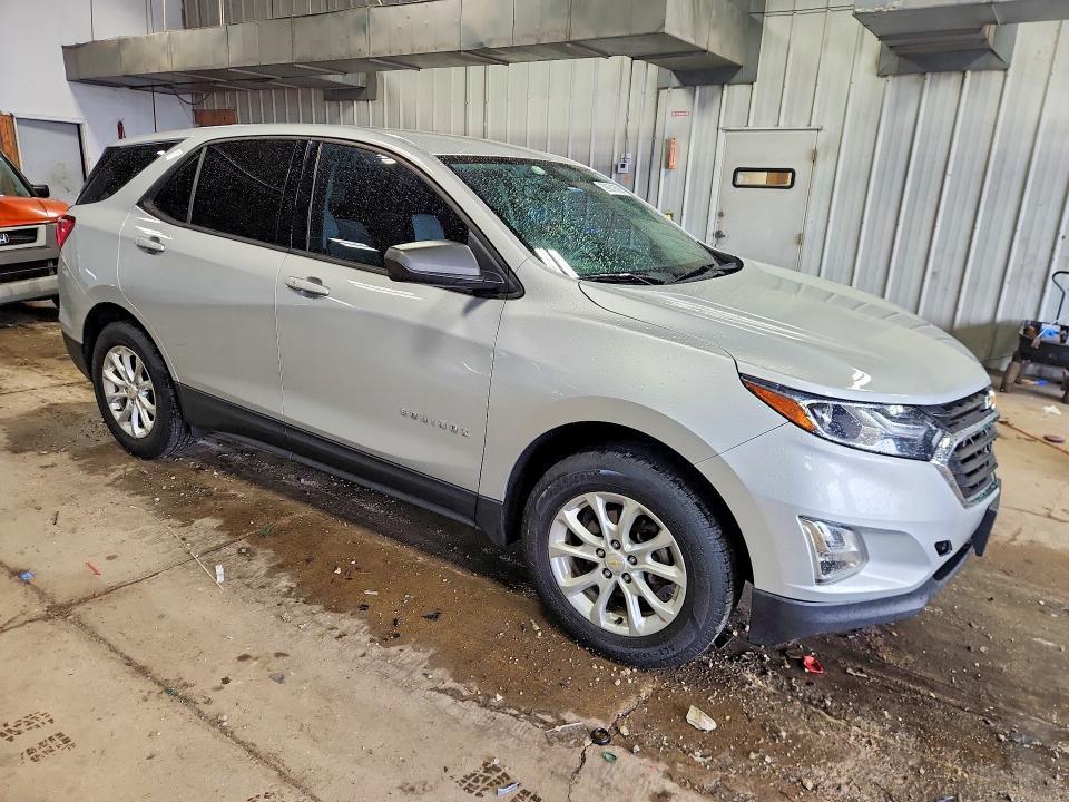 2018 CHEVROLET EQUINOX LS — Фото 4 из 13
