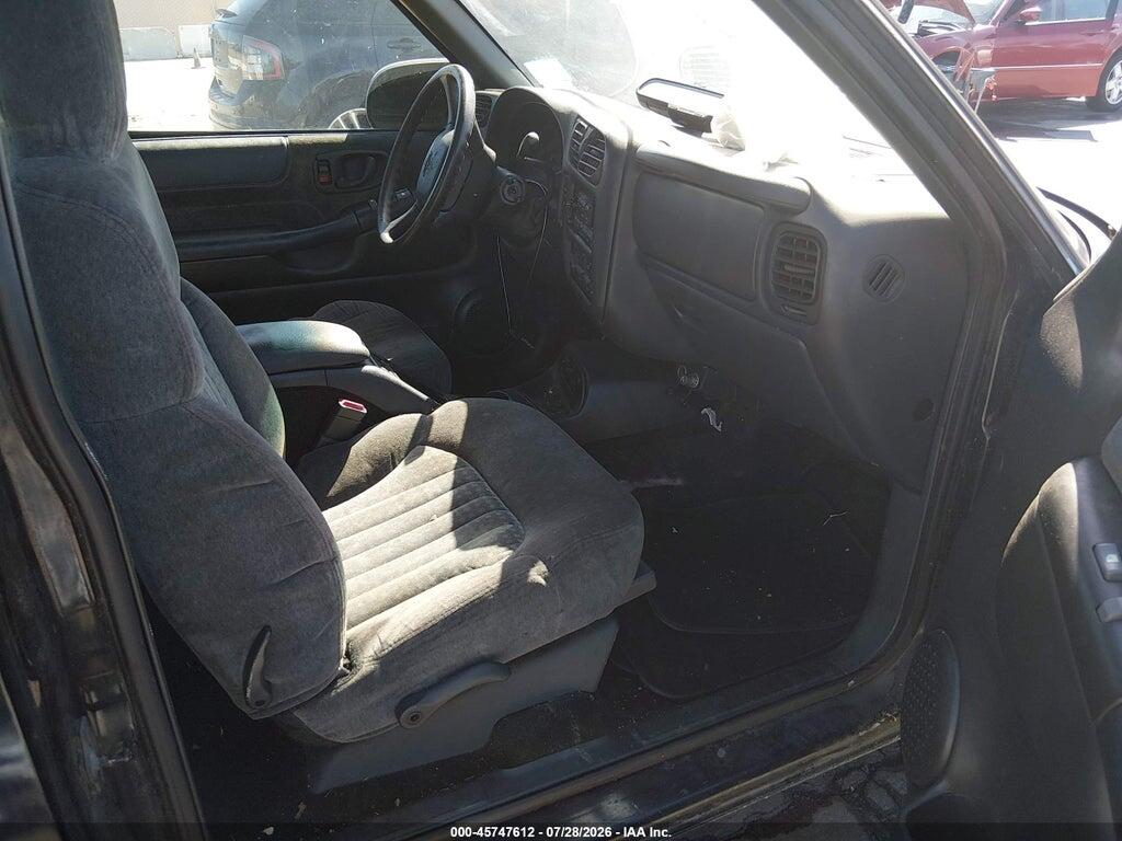1GCCS19W618198414 2001 CHEVROLET S-10 photo no. 5