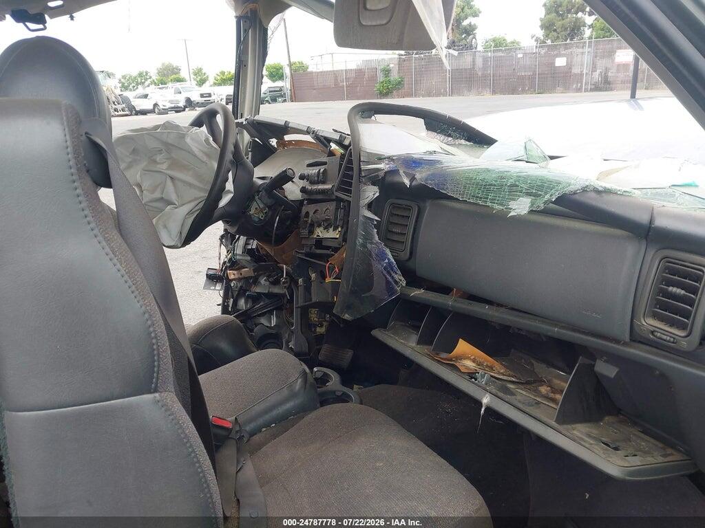 2GCEC19V011130772 2001 CHEVROLET SILVERADO 1500 photo no. 5