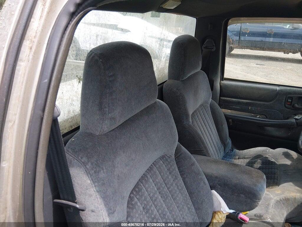1GCCS145X1K129355 2001 CHEVROLET S TRUCK photo no. 8