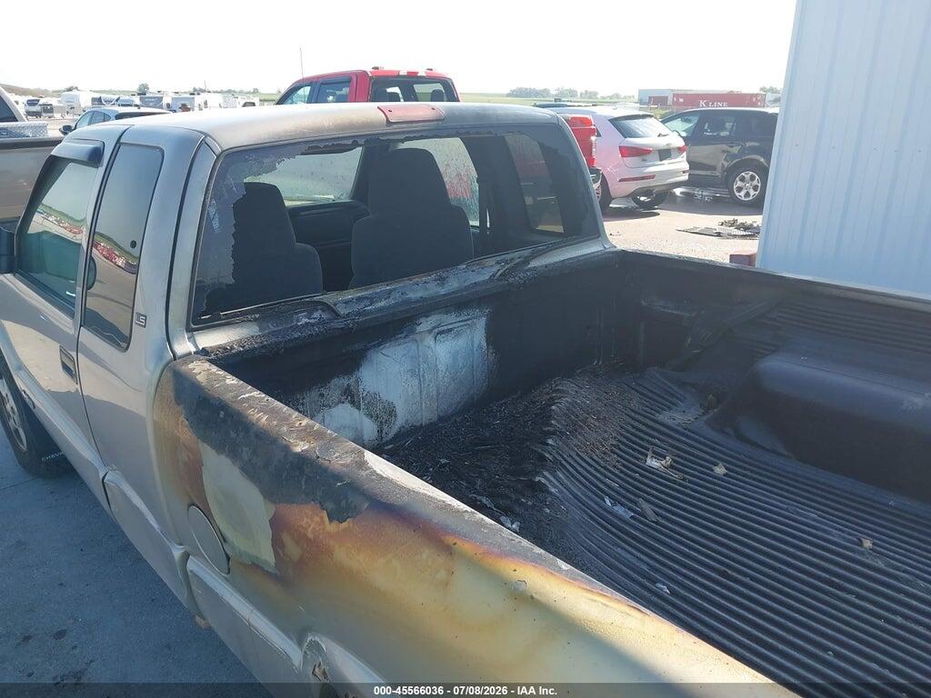 1GCDT19W118220093 2001 CHEVROLET S-10 photo no. 6