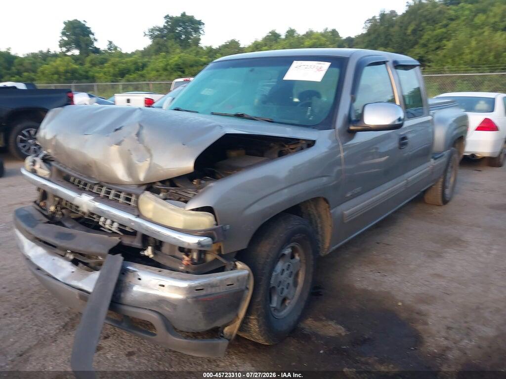 2GCEC19T111182541 2001 CHEVROLET SILVERADO 1500 photo no. 2