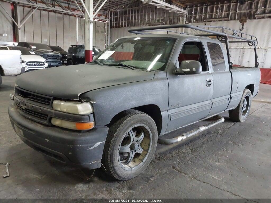 2GCEC19T711286225 2001 CHEVROLET SILVERADO 1500 photo no. 2