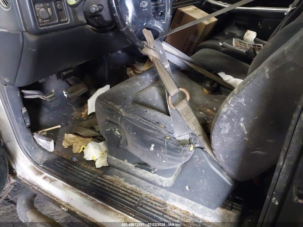 2GCEC19T711286225 2001 CHEVROLET SILVERADO 1500 photo no. 6