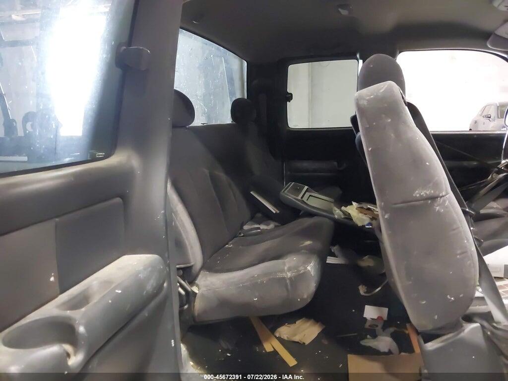 2GCEC19T711286225 2001 CHEVROLET SILVERADO 1500 photo no. 8