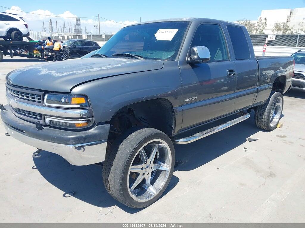 1GCEK19T71E132793 2001 CHEVROLET SILVERADO 1500 photo no. 2