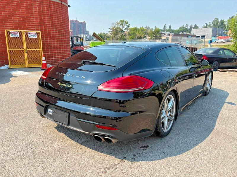 WP0AD2A72EL044989 2014 PORSCHE PANAMERA photo no. 4