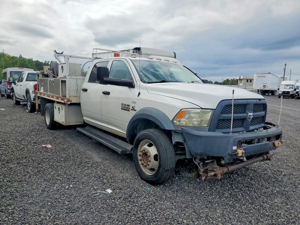 3C7WRMFL1EG229821 2014 RAM 5500 photo no. 4