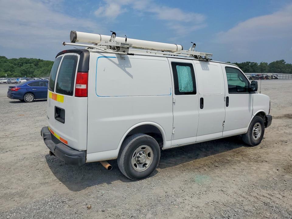 2018 CHEVROLET EXPRESS G2500 — Фото 3 из 13
