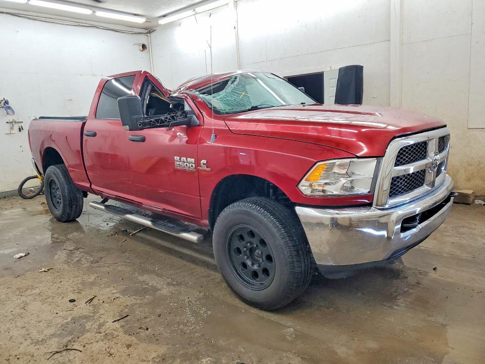 2014 RAM 2500 ST — Фото 4 из 13