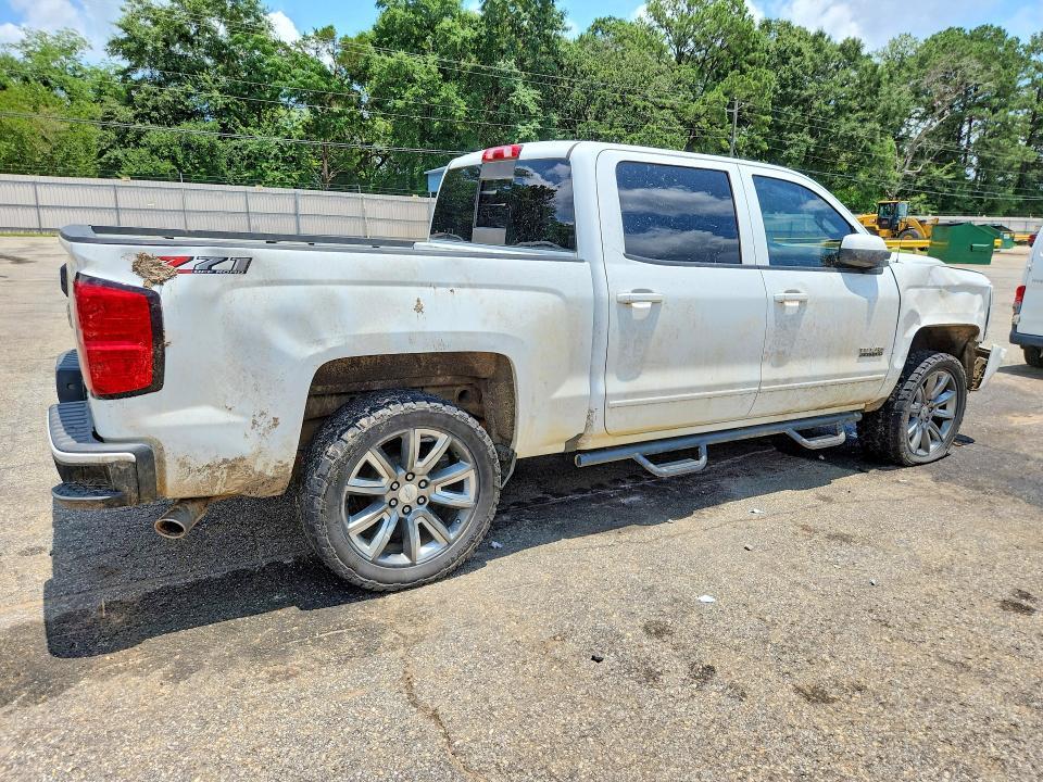 2018 CHEVROLET SILVERADO K1500 LT — Фото 3 из 13