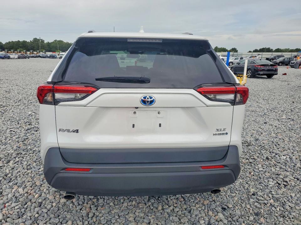 2023 TOYOTA RAV4 XLE PREMIUM — Фото 6 из 13