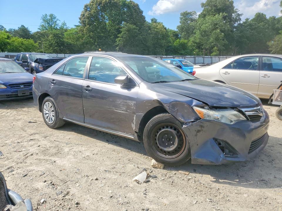2014 TOYOTA CAMRY LE — Фото 4 из 13