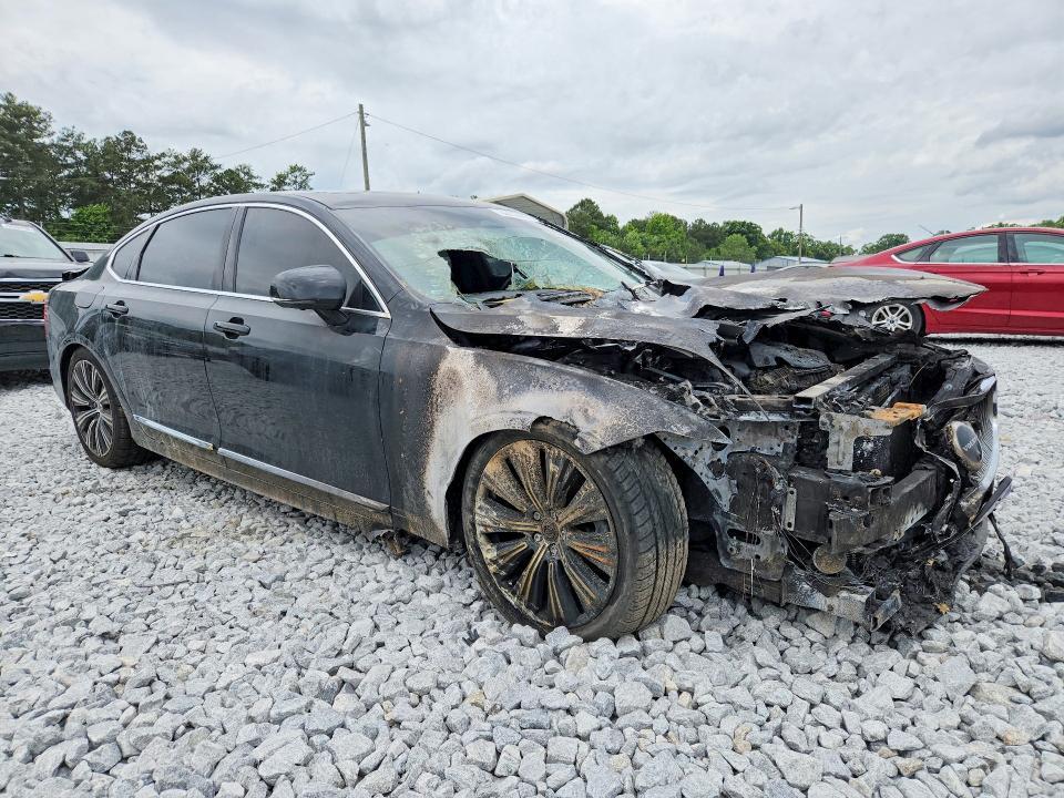2023 VOLVO S90 PLUS — Фото 4 из 12