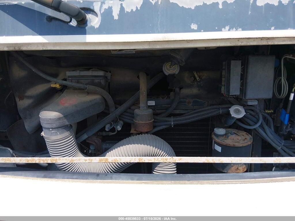 3FCMF53G7VJA17261 1997 PACE ARROW F530 photo no. 10