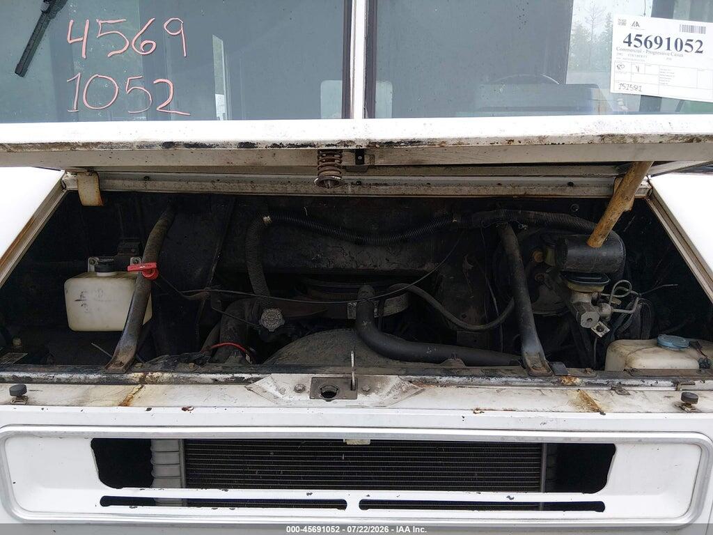 1GCGP32K2N3317424 1992 CHEVROLET P30 photo no. 10