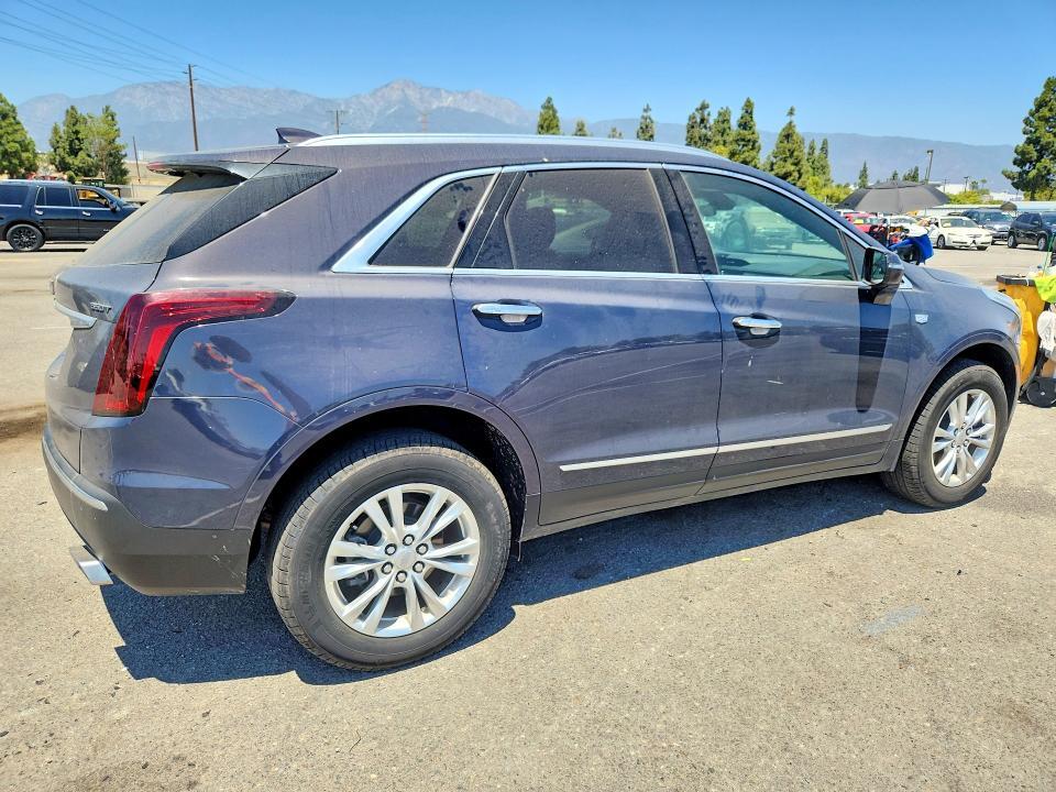 2024 CADILLAC XT5 LUXURY — Фото 3 из 13