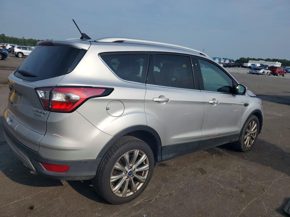 2018 FORD ESCAPE TITANIUM — Фото 3 из 12