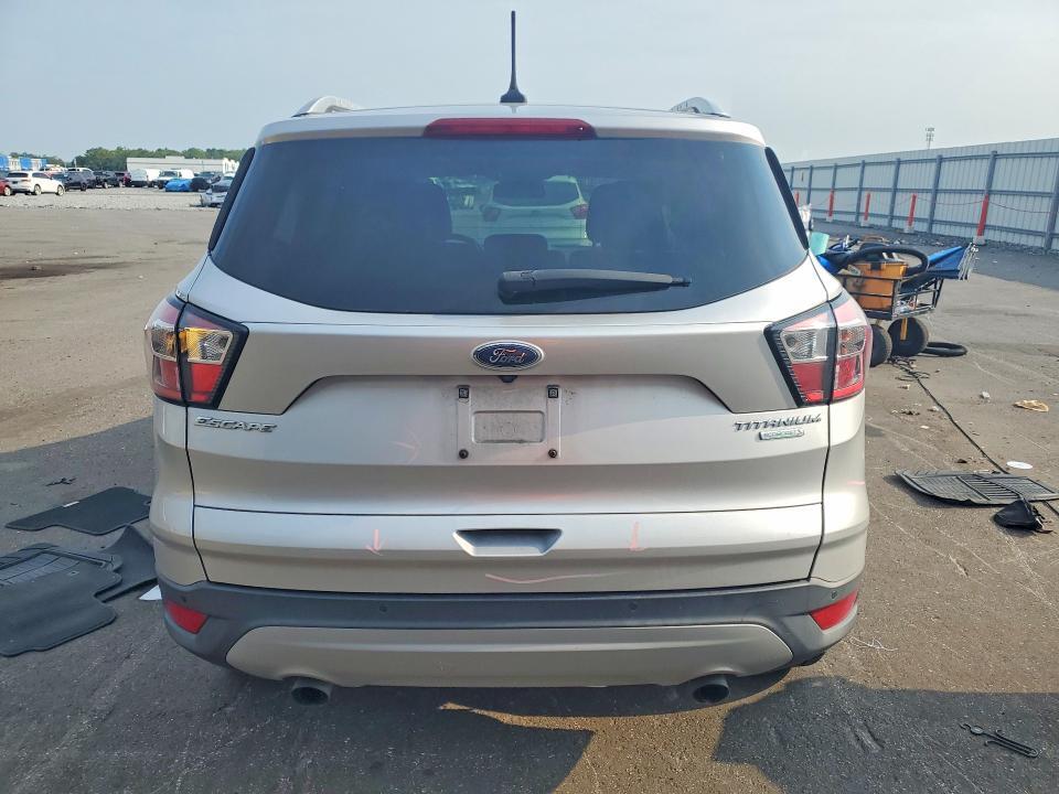 2018 FORD ESCAPE TITANIUM — Фото 6 из 12