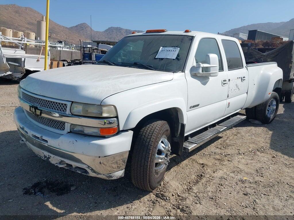 1GCJC33U01F174709 2001 CHEVROLET SILVERADO 3500 photo no. 2