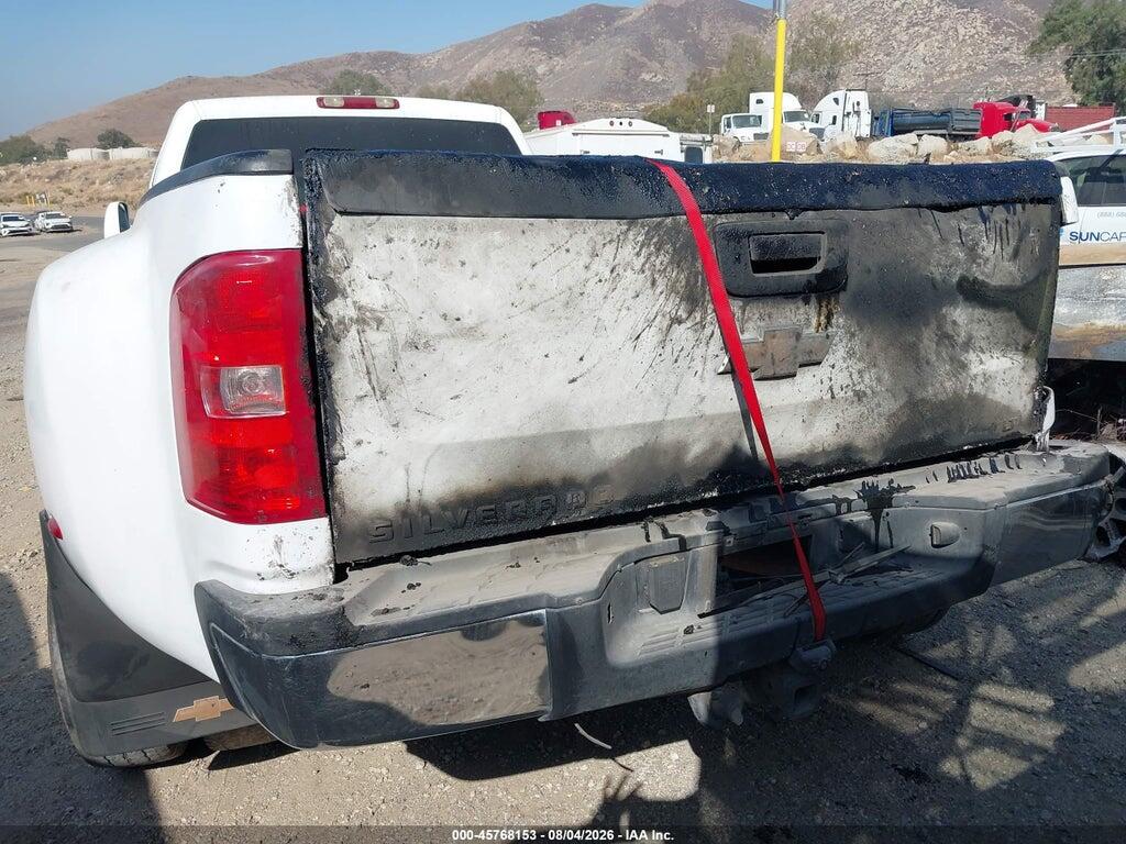 1GCJC33U01F174709 2001 CHEVROLET SILVERADO 3500 photo no. 8