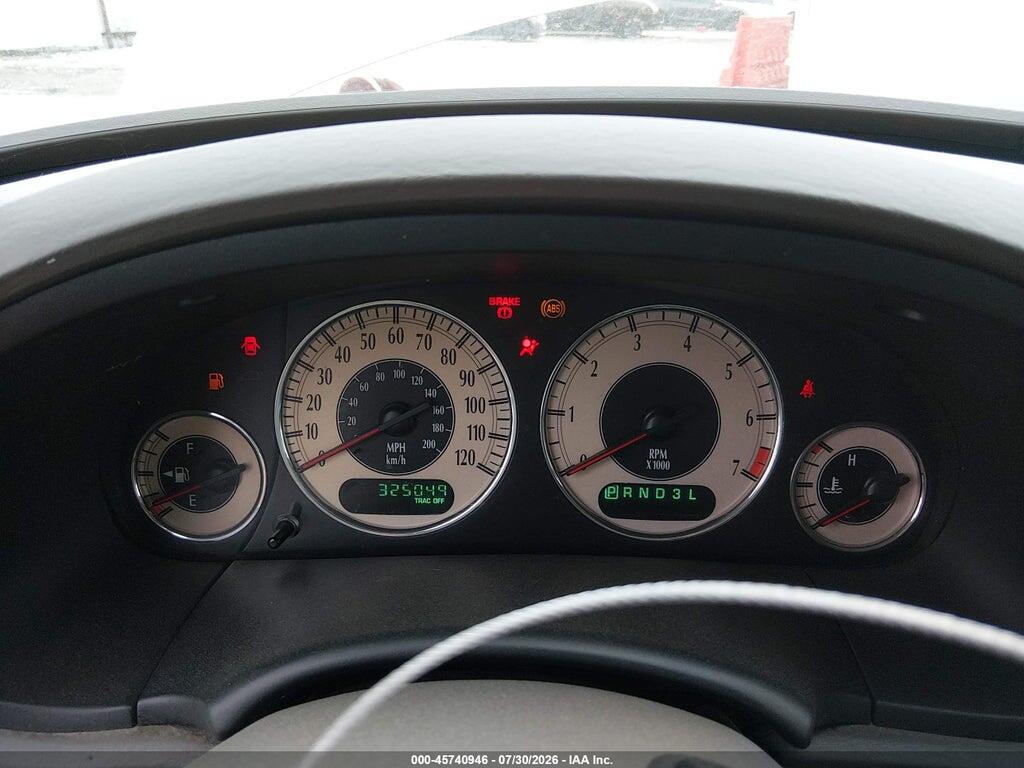 2C8GP64L51R240555 2001 CHRYSLER TOWN & COUNTRY photo no. 7