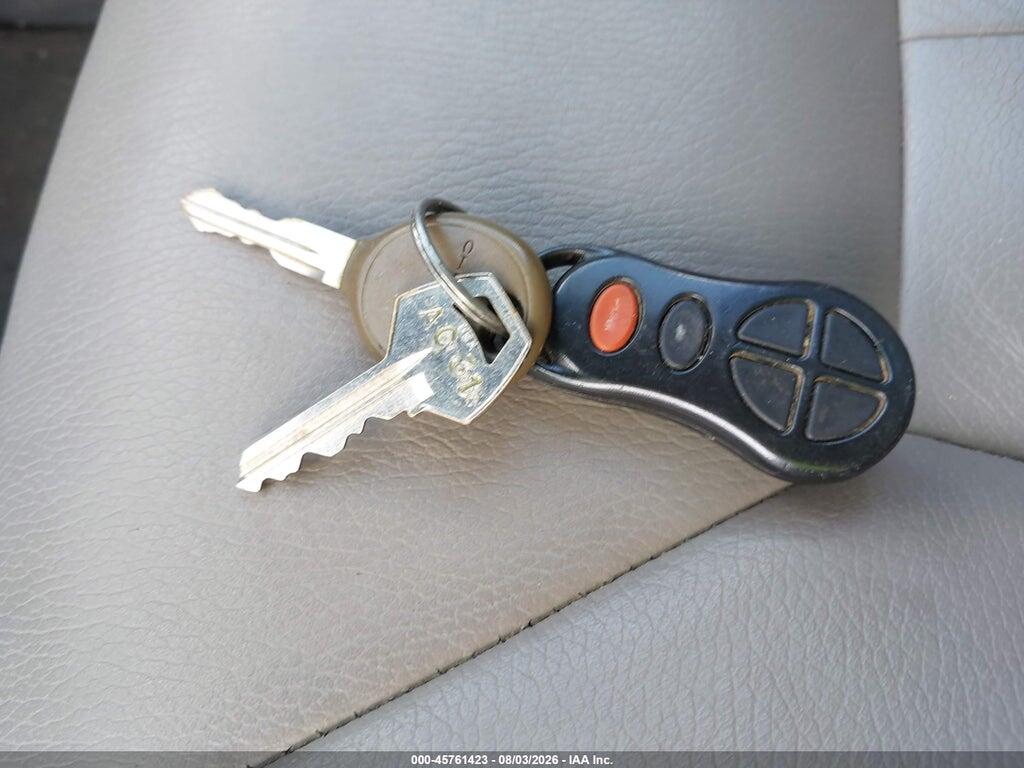 2C8GP54L31R234229 2001 CHRYSLER TOWN & COUNTRY photo no. 11
