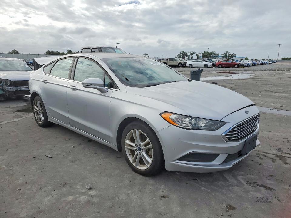 2018 FORD FUSION SE — Фото 4 из 13