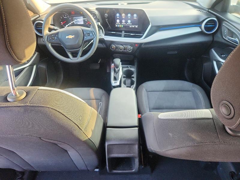 2024 CHEVROLET TRAX LS — Фото 8 из 13