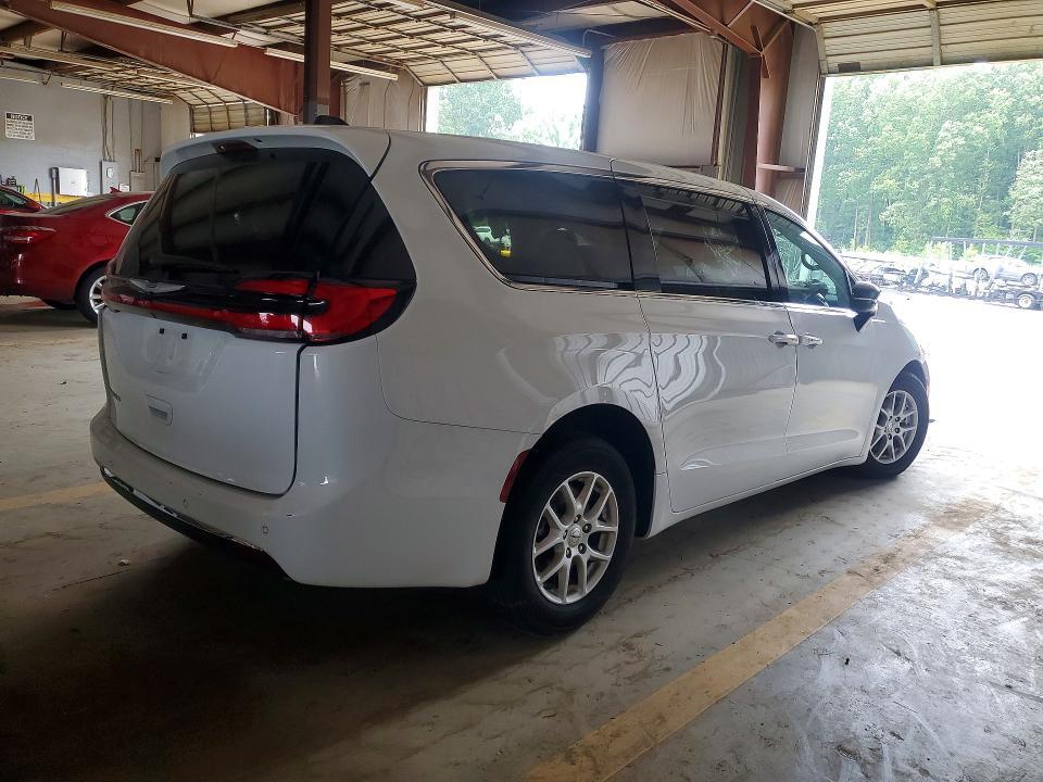 2024 CHRYSLER PACIFICA TOURING L — Фото 3 из 12