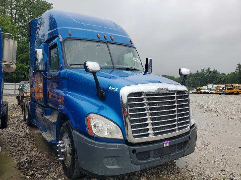 2018 FREIGHTLINER CASCADIA 125 — Фото 4 из 14