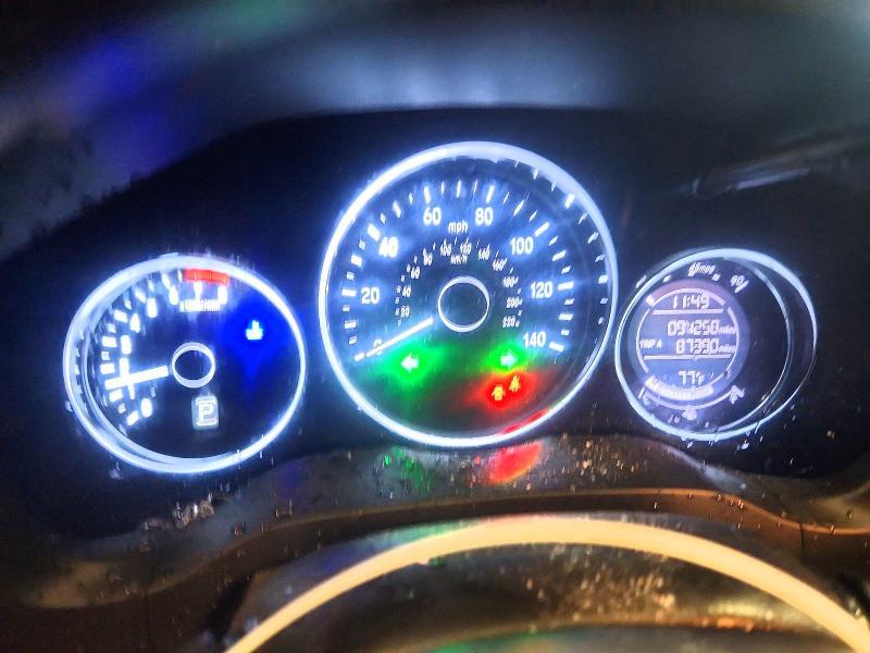 3CZRU6H35JM731156 2018 HONDA HR-V photo no. 9