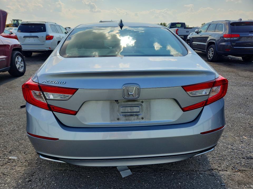 1HGCV1F4XJA076949 2018 HONDA ACCORD photo no. 6
