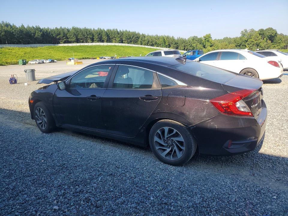 19XFC2F79JE004493 2018 HONDA CIVIC photo no. 2