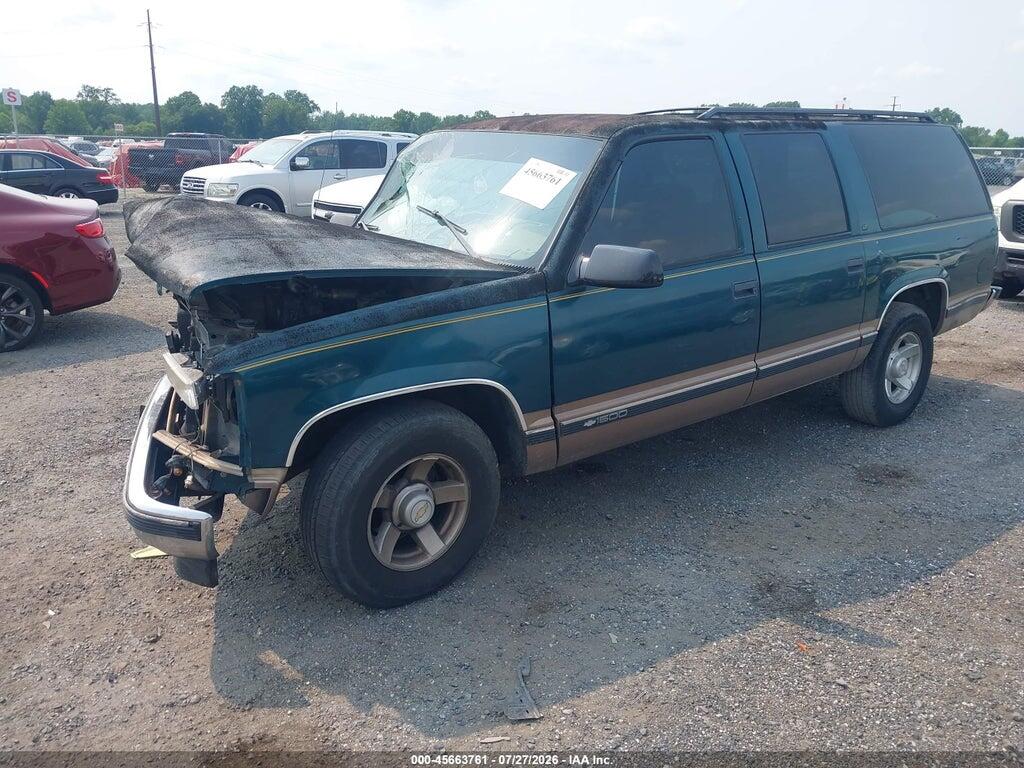 1GNEC16R7VJ442744 1997 CHEVROLET SUBURBAN 1500 photo no. 2