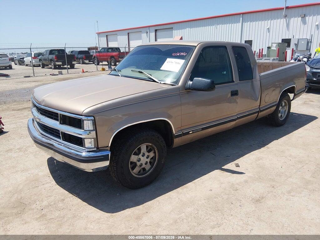 1GCEC19RXVE142113 1997 CHEVROLET C1500 photo no. 2