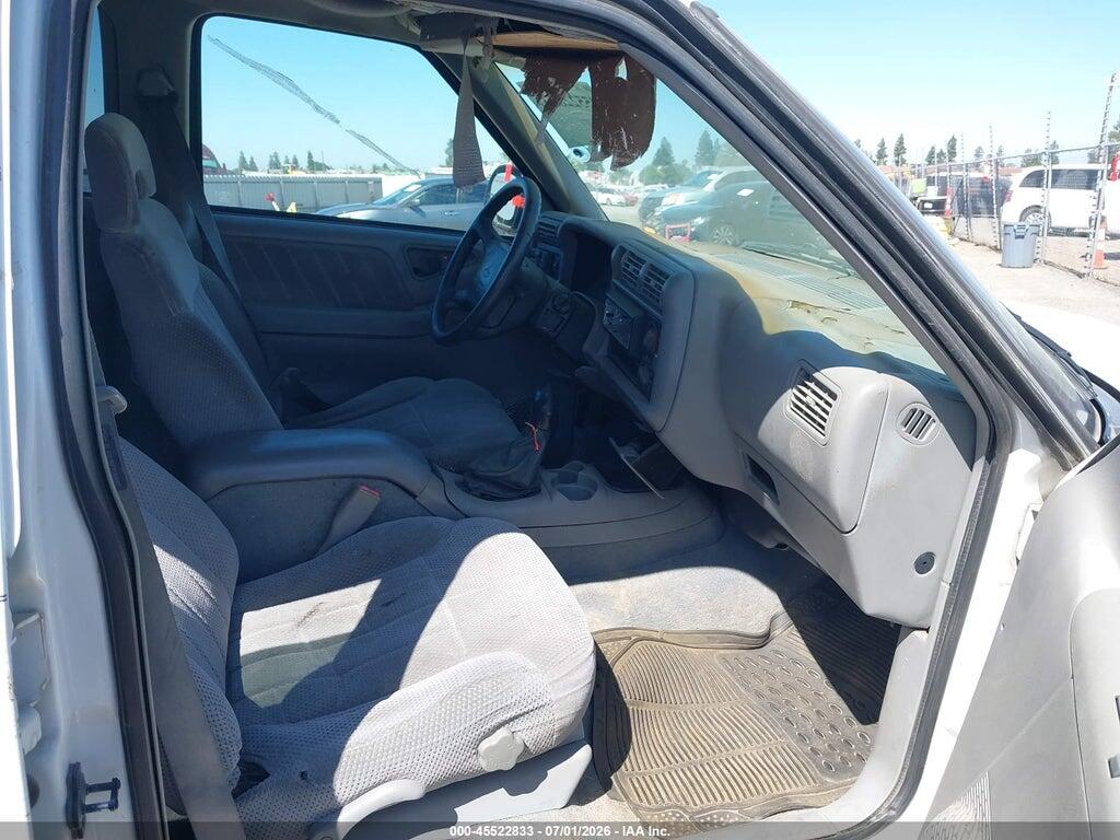 1GNCS13W0V2194318 1997 CHEVROLET BLAZER photo no. 5