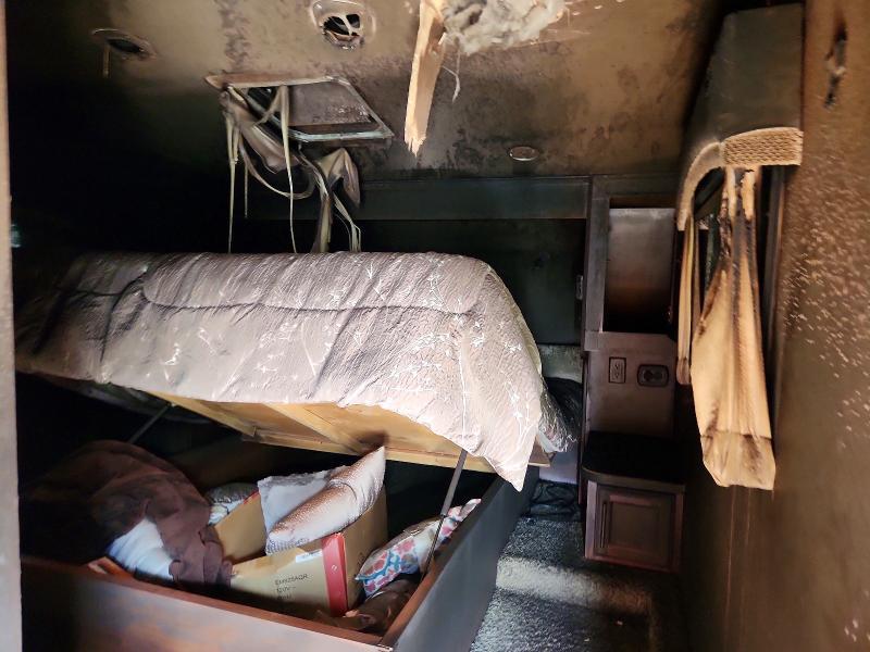1UJCJ0BP0J1P20222 2018 JAYCO EAGLE photo no. 5