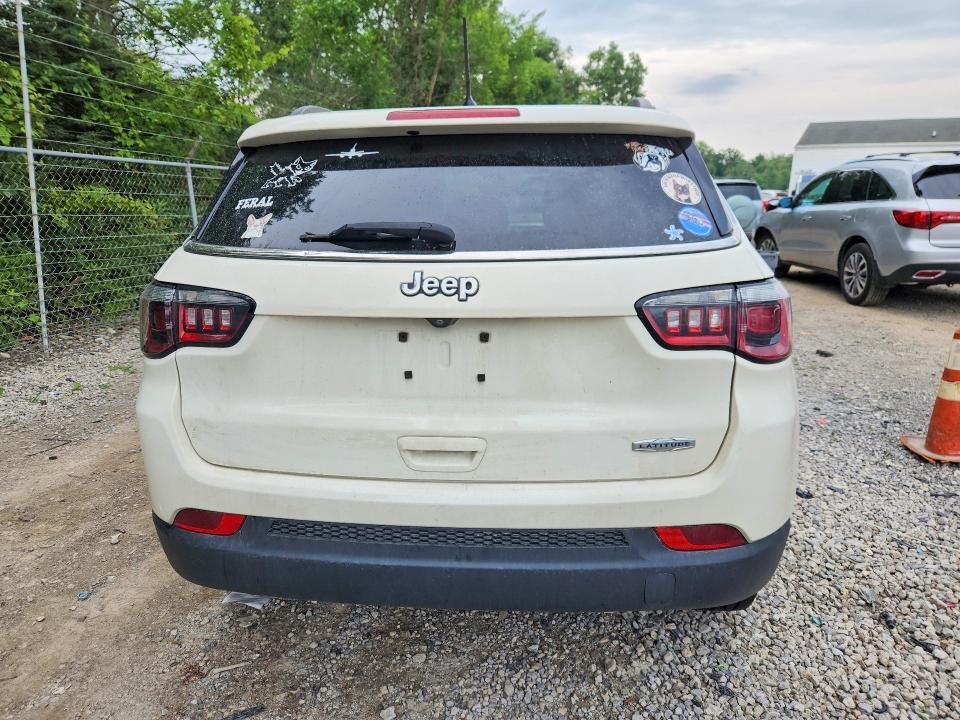 3C4NJCBB3JT226864 2018 JEEP COMPASS photo no. 6
