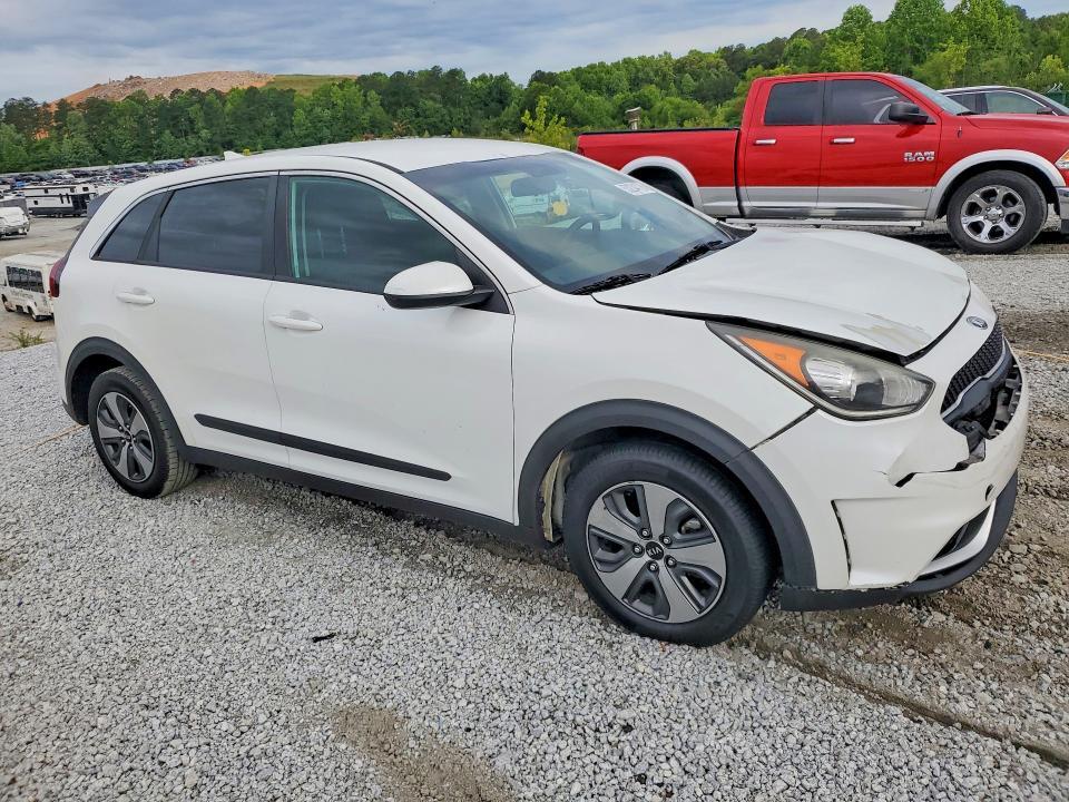 2018 KIA NIRO FE — Фото 4 из 12