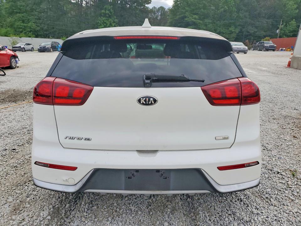 2018 KIA NIRO FE — Фото 6 из 12